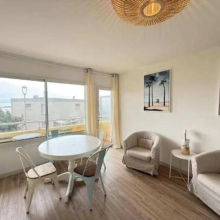 Sea View And At Your Feet Bright Apartament Valras-Plage