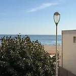 Sea View And At Your Feet Bright فالراس بلاج